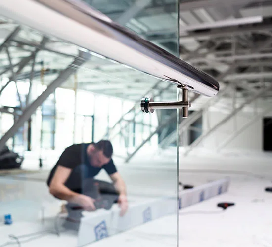 Four Corners, FL highly skilled glass repair technicians