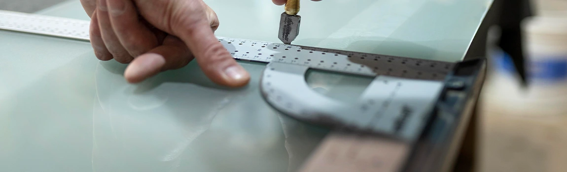 Commercial Glass Repair Company in Four Corners, FL