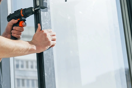 Residential Window Glass Repair in Four Corners, FL