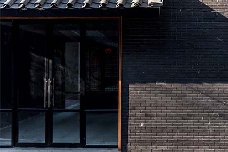Storefront Glass Installers in Four Corners, FL
